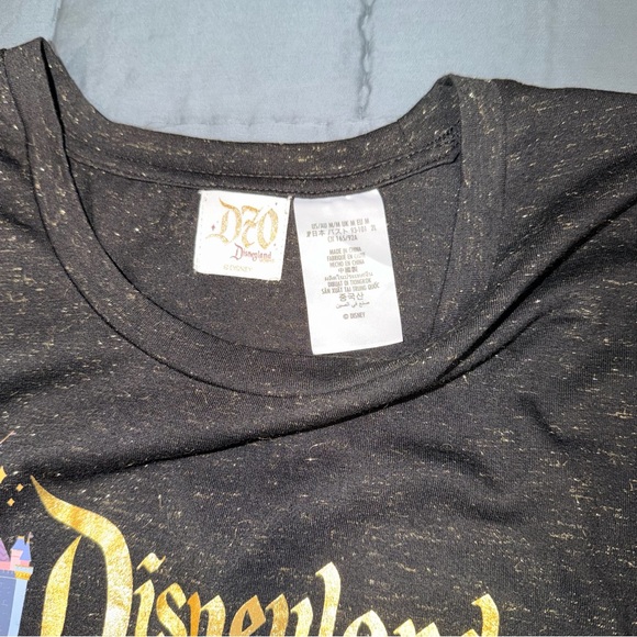 Disneyland 70th Celebration Tshirt - Picture 4 of 6